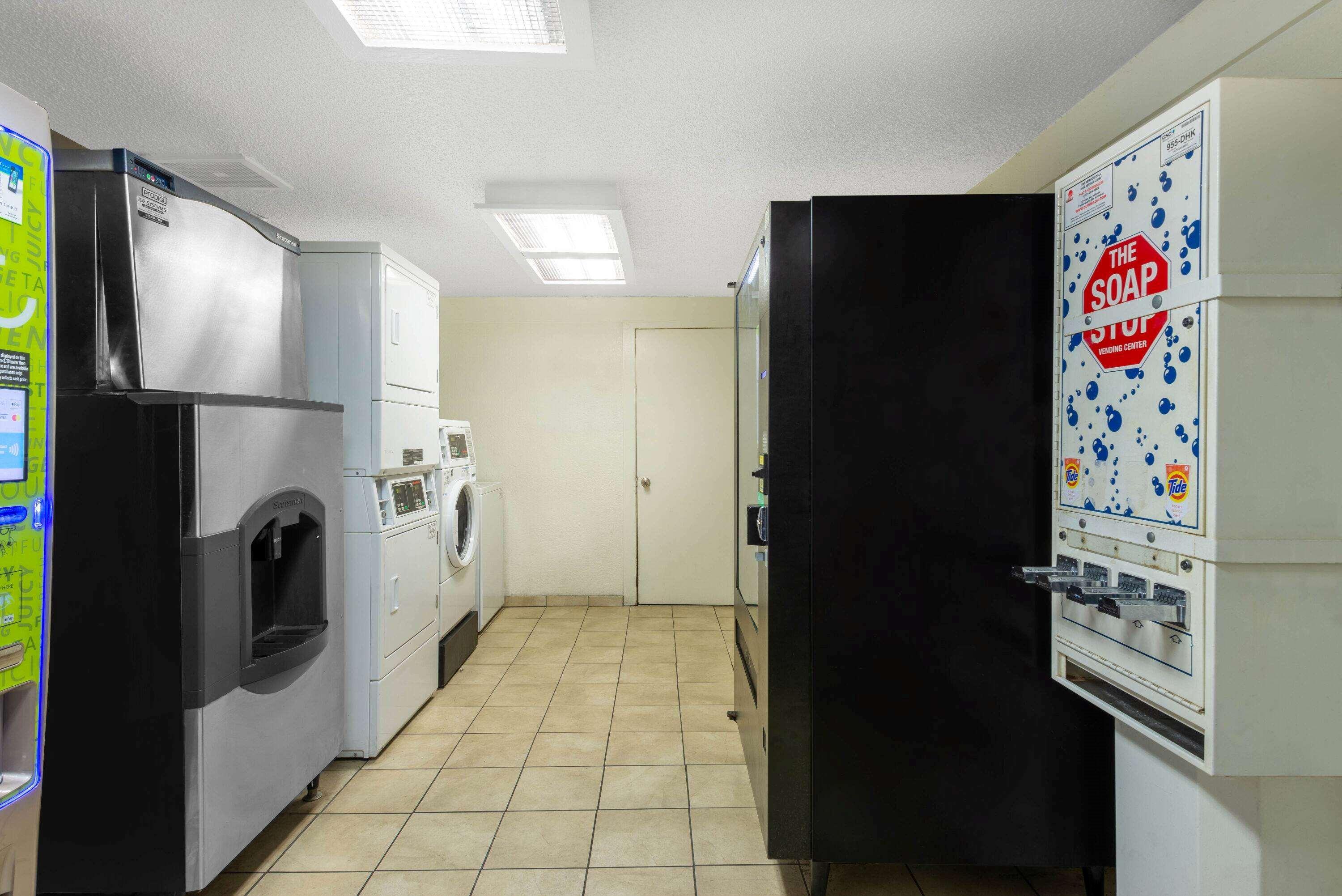 Travelodge By Wyndham Essington / Philadelphia Airport Экстерьер фото